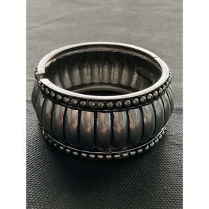 Vintage Silver Tone beaded fluted hinged bangle bracelet wide Estate jewelry